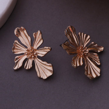 Metallic Petal Bloom Earrings
