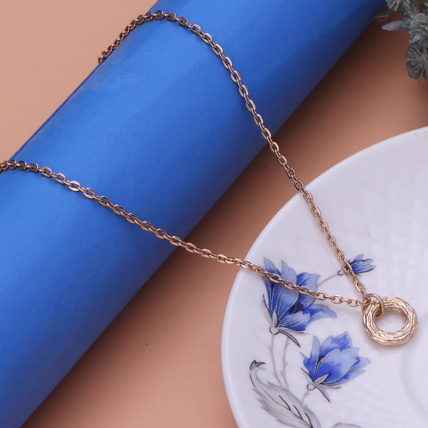 Eternal Loop Pendant