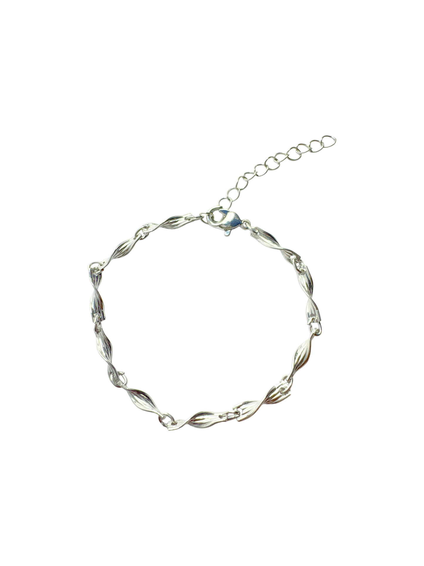 Elara Twisted Link Bracelet