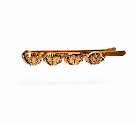 Marina Scalloped Bobby Pin