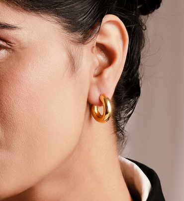 Modern Curve Hoop Earrings