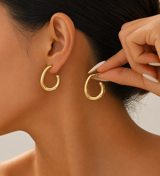 Gold Minimal Hoop Earrings