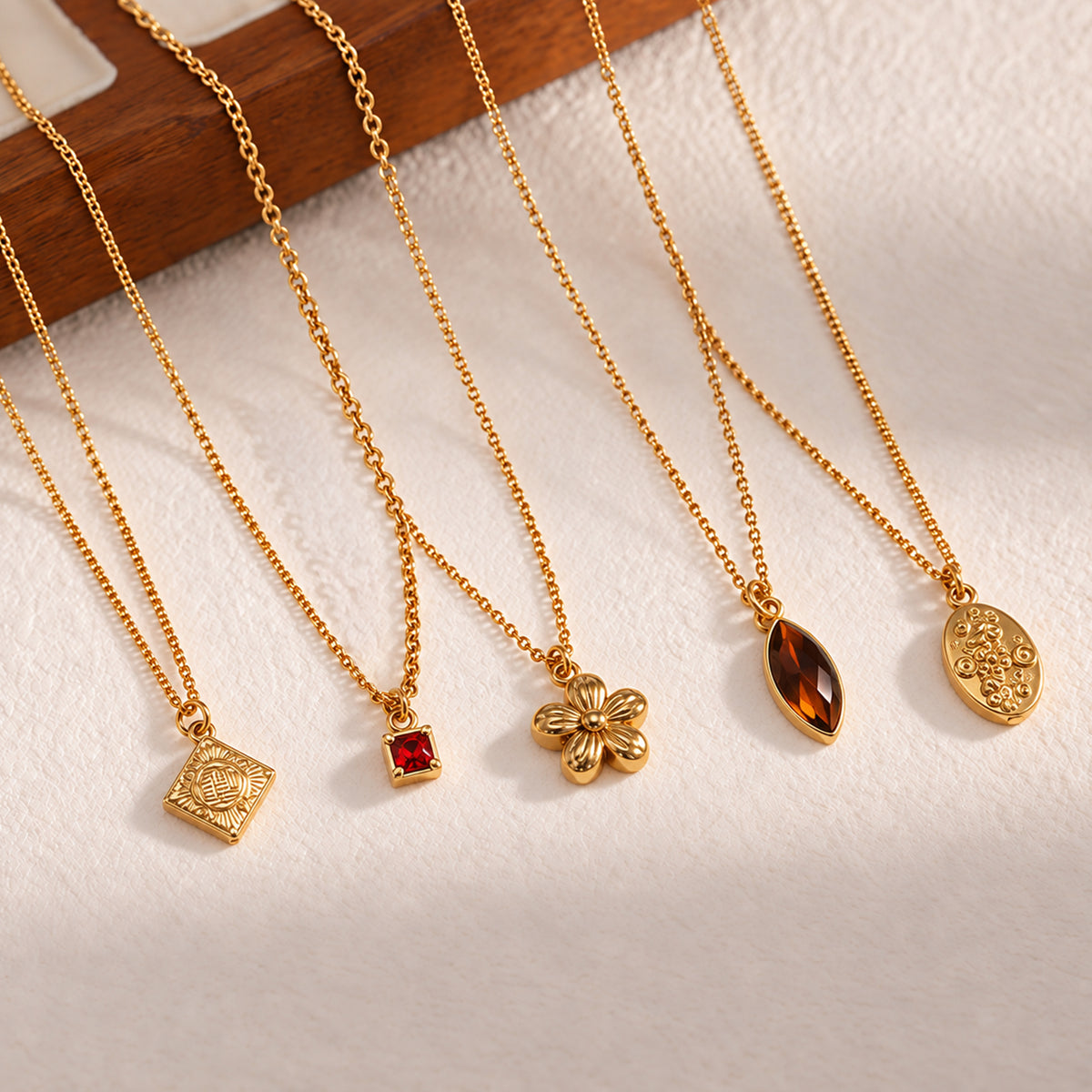 Masfaa Women's 5 Piece Assorted Pendant Necklace Set with Delicate Chains