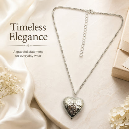 Stylish silver heart necklace for women daily wear 