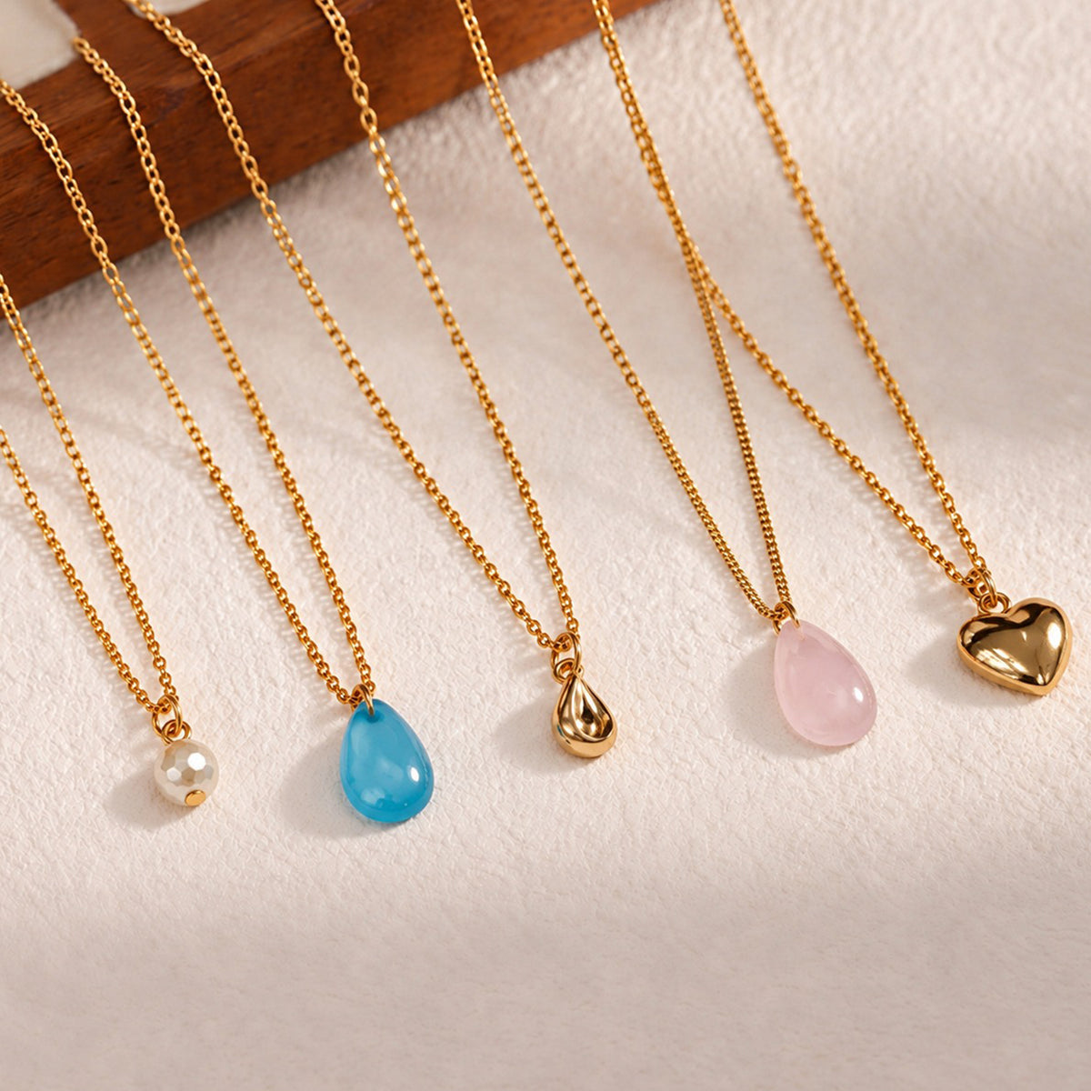 Masfaa Women's 5 Piece Assorted Pendant Necklace Set with Delicate Chains