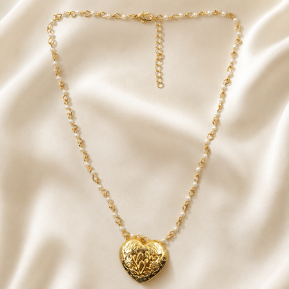 Masfaa Alloy Women Gold Engraved Heart Pendant Necklace