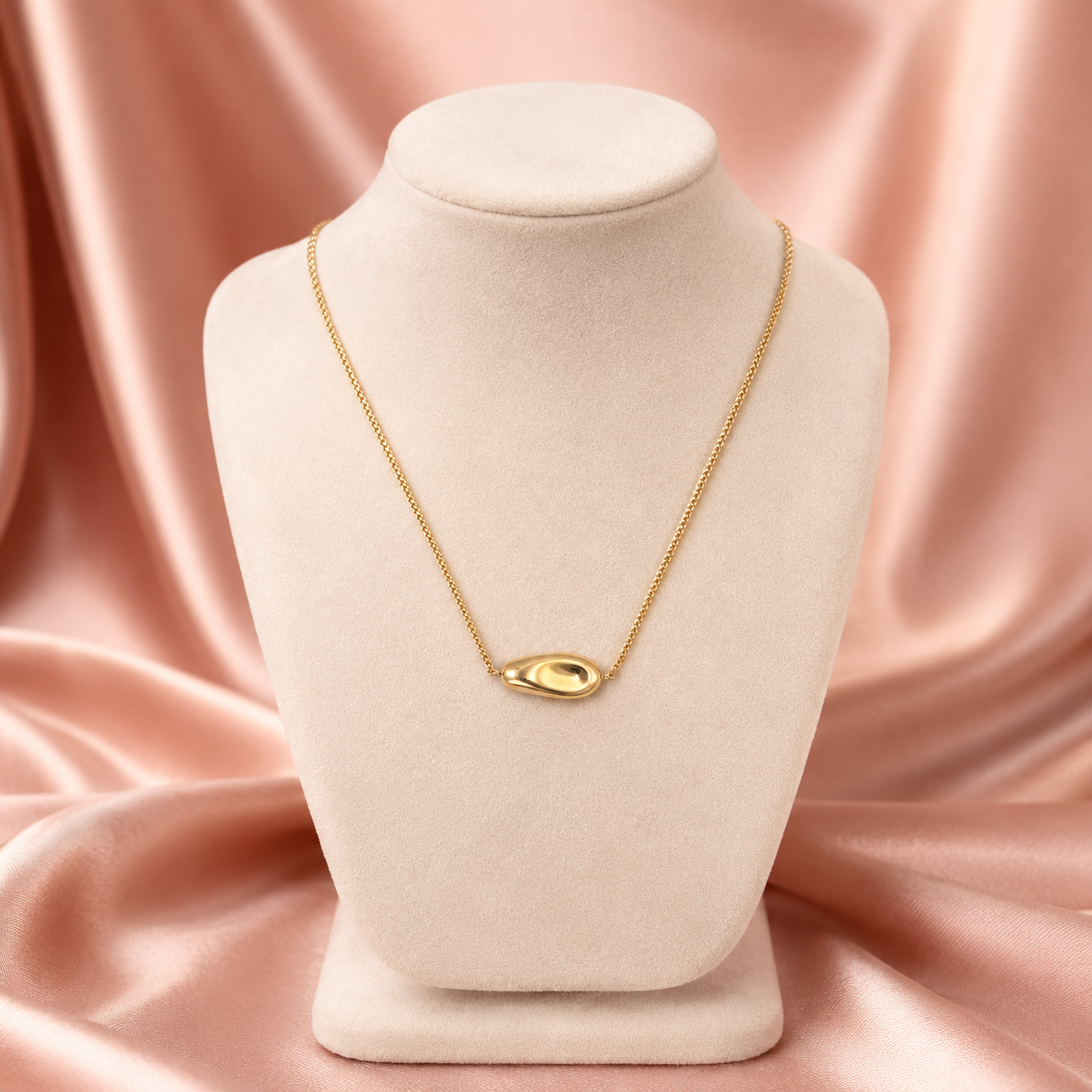 Gold Abstract Oval Pendant Necklace