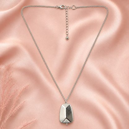 Gold Geometric Pendant Necklace