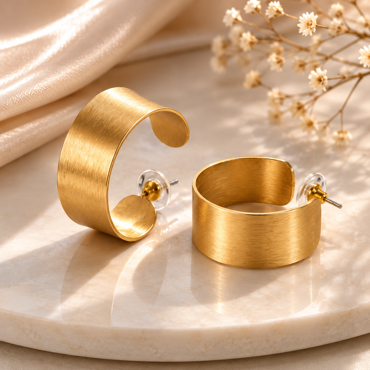 Minimal Luxe Hoop Earrings