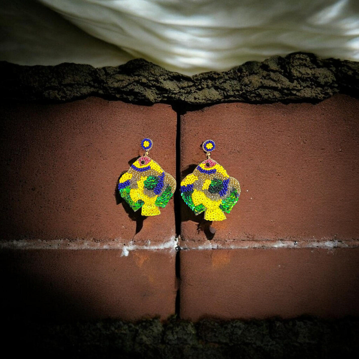The Tropical Fin Beaded Drops