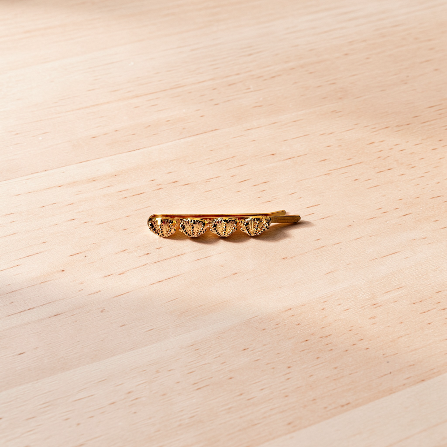 Marina Scalloped Bobby Pin