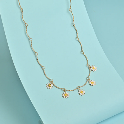 Daisy Flower Charm Necklace