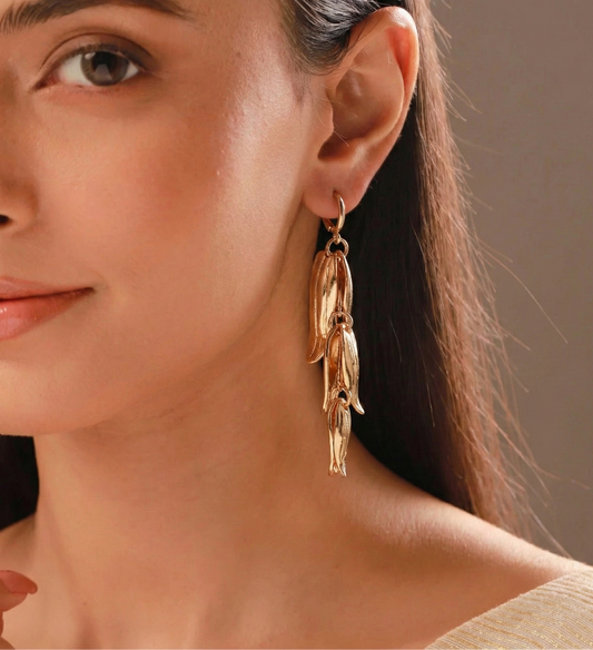 Luxe Fluid Dangler Earrings