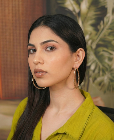 Luxe Twist Hoop Earrings